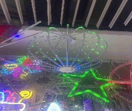 PISCA BOLA LUZ LED 50CM