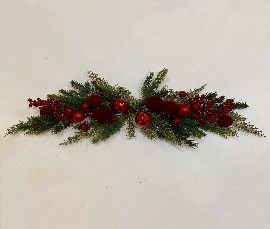 FESTAO NAVIDEÑO 75CM PINOS CON DET FRUTOS ROJOS CUERNOS DE ALZE CENTRO DE MESA