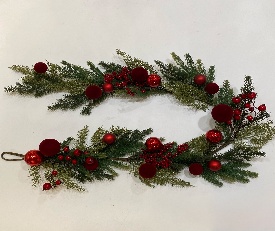 FESTAO NAVIDEÑO DECORATIVO 153CM FOLLAGE PINO CON FRUTOS ROJOS COLGANTES