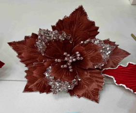 FLOR NAVIDEÑO DECORATIVO ROJO 23CM DETALLE CON LENTEJUELA