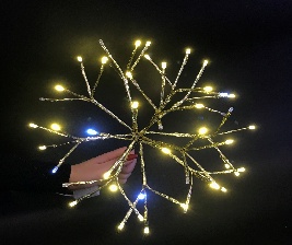 Marco de hierro - Estrella explosiva blooming - LED de alta luminosidad - 15CM - Cinta dorada - Cálido + Blanco flash OPP