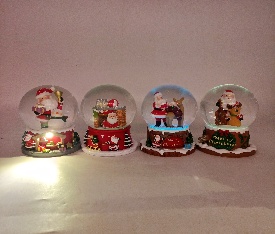 BOLA CRISTAL VILLA NAVIDEÑA 8.3*8.3*10.6CM MODELOS MIXTOS