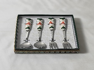 KIT DE 2TENEDOR 2 CUCHARA PORCELANA NAVIDEÑO
